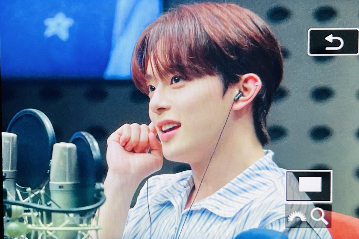 Playtag_125's tweet photo. 230801 🥹
#베리베리 #VERIVERY #유강민 #강민 #KANGMIN #세상존잘유강민 @by_verivery https://t.co/TOsapYRHFi