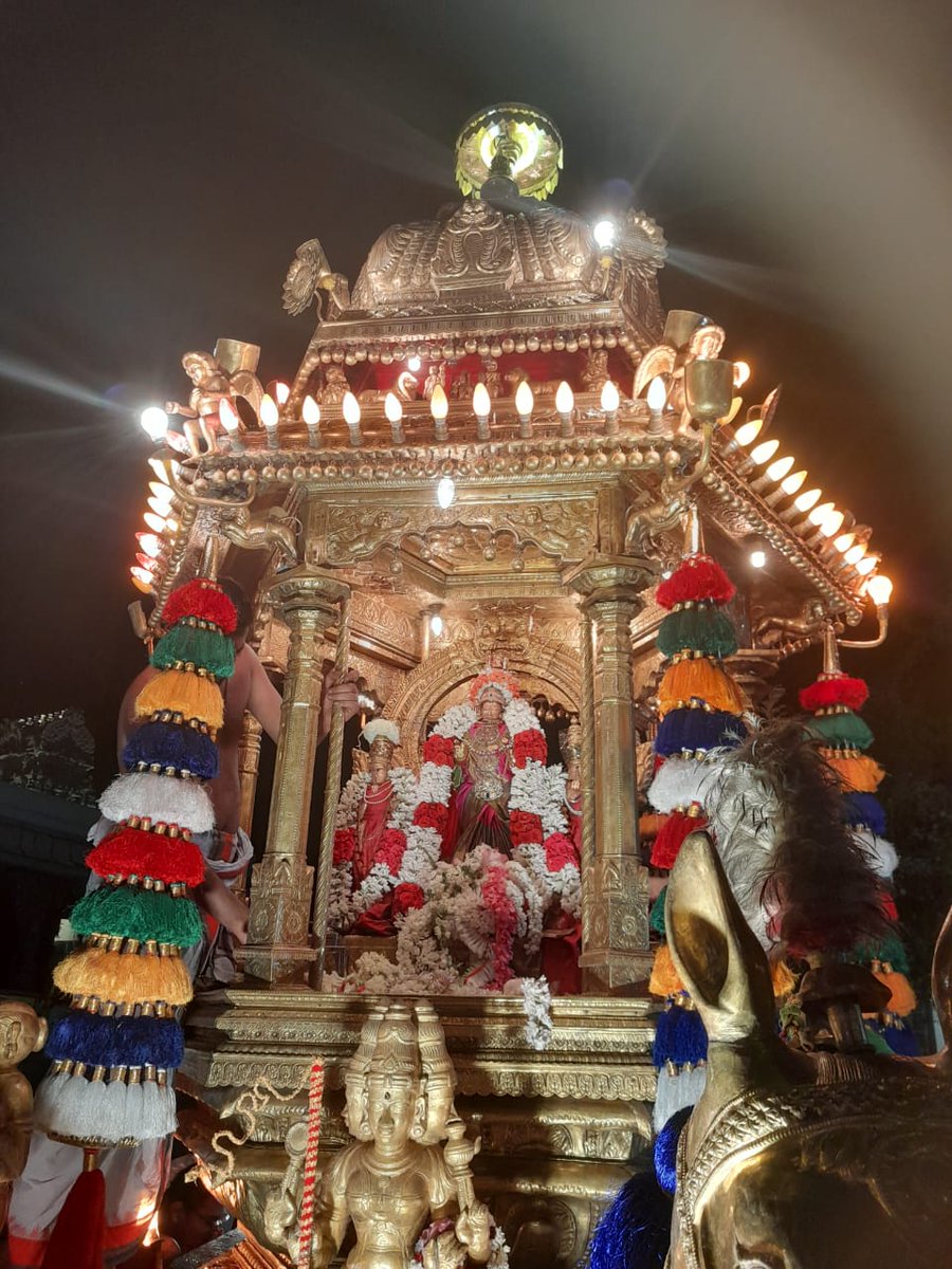 KamakshiTemple's tweet photo. #Aadi #Masa #Pelarnami Thangaratha #Utsavam was performed today for Sri #Kamakshi #Ambal, #Kanchipuram https://t.co/gnvvSJbB9Y