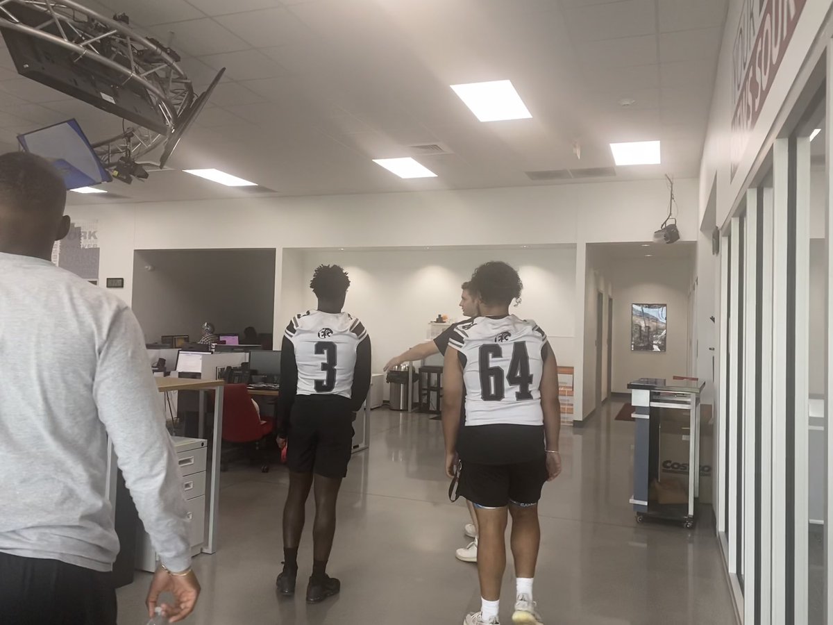 abc27Sports's tweet photo. Studio and content center tour for @cdeastfootball https://t.co/5WJwGG2jJh