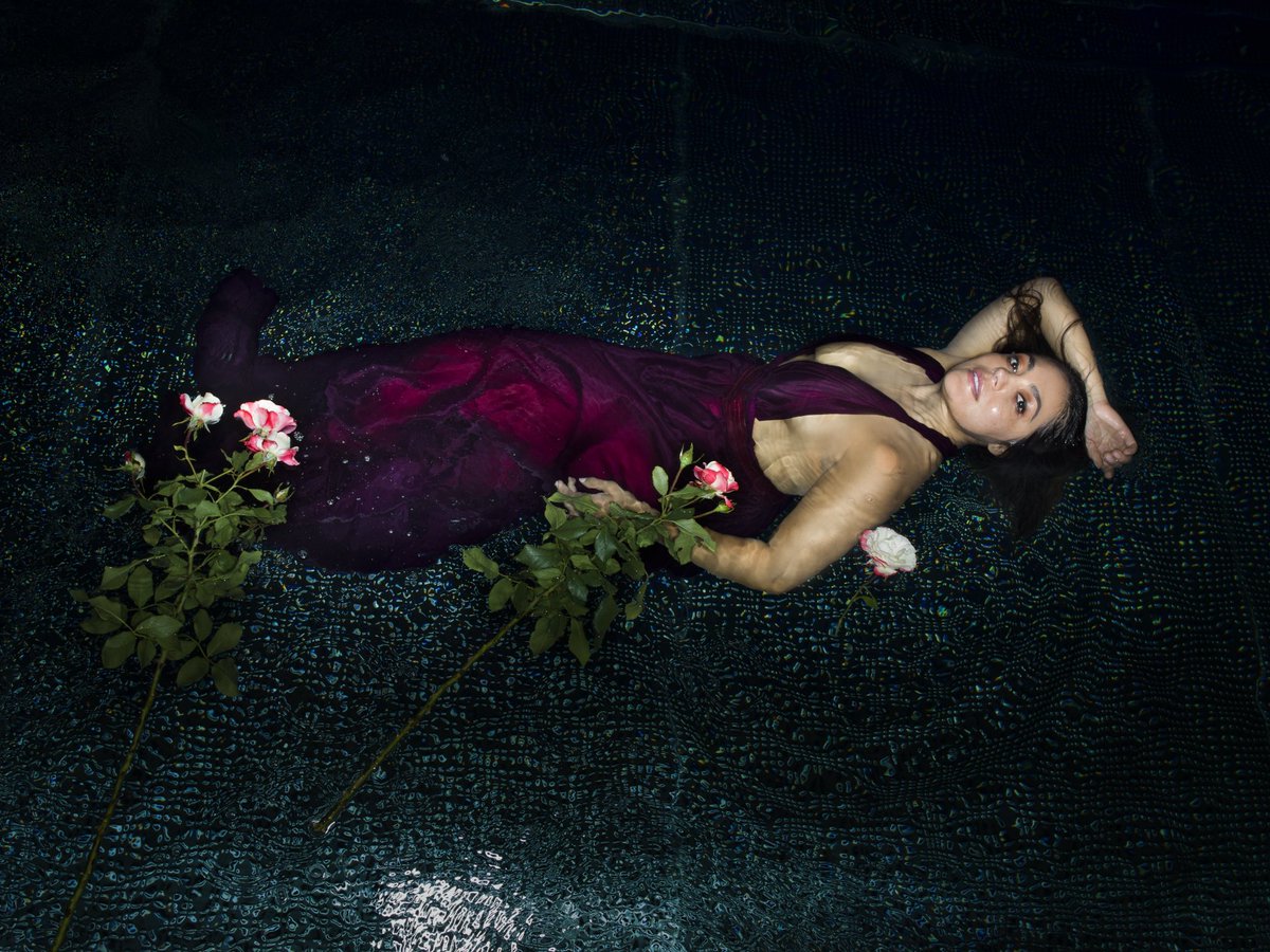 ailynperezsop's tweet photo. "She is not human. It’s about a fantasy world, and it’s about nature versus humanity, and be careful what you wish for…She has to decide if to save herself she has to kill the prince or become nothing.”

📸 Chris Singer

#ailynperez #albuquerquejournal #santafeopera #santafe https://t.co/SWYwcUEe4H