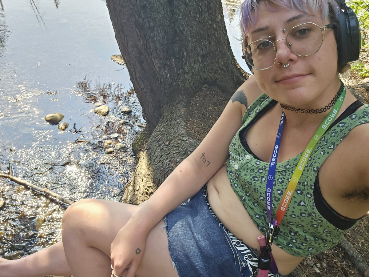 my parents just cut me off from borrowing money.
this means I have no way to sustain myself aside from my disability income monthly which isn't enough.
if you cum to my content, you should be paying me, im not doing this for free. I'm doing this bc I need financial help