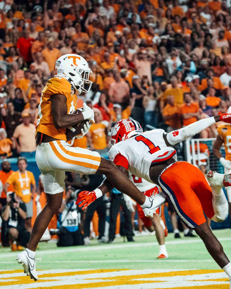 OrangeBowl's tweet image. FYI... it&apos;s officially August..

THAT MEANS FOOTBALL IS ALMOST HERE‼️ 🏈