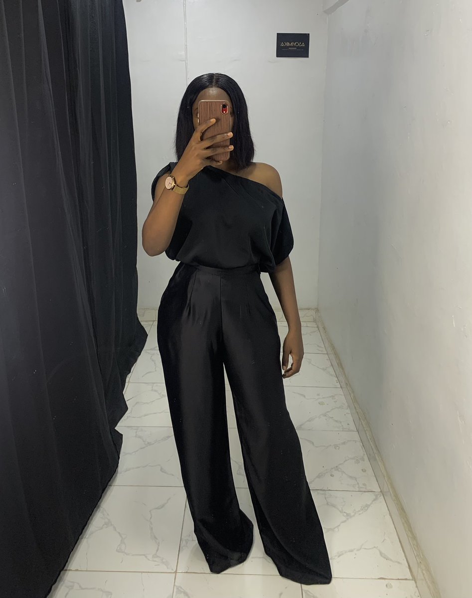 asoyimika's tweet photo. The Fiona Pant Set ✨
Off shoulder top with palazzo pants

Price: 20,000 naira 
Available in different colors. 
Production takes 3 working days. https://t.co/dqHduurmAl