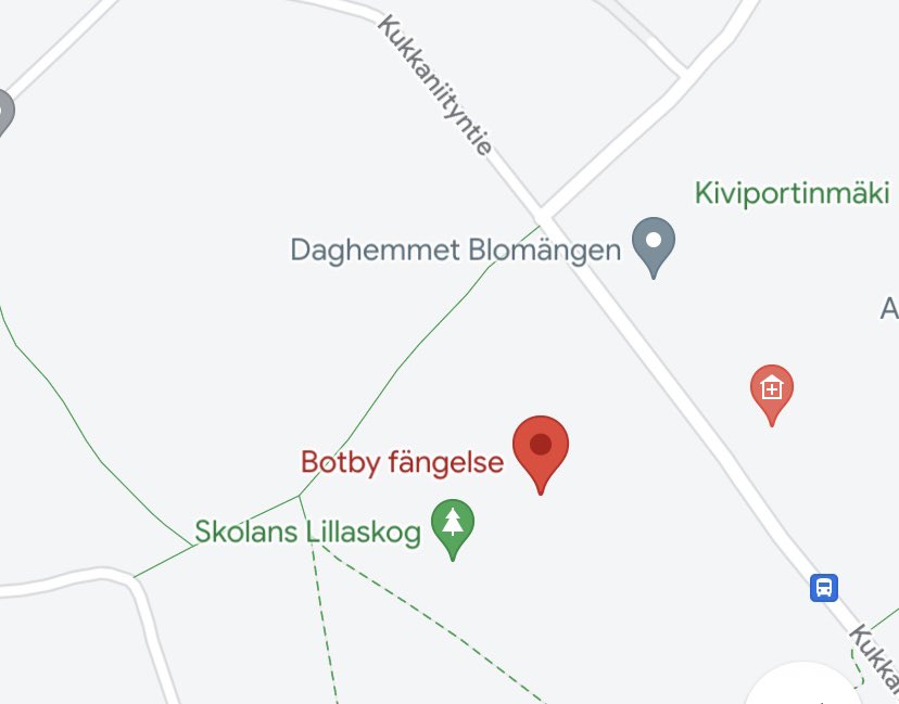 Nuorissa on tulevaisuus - oli ilmestynyt Googlen kartalle vankila, kuinka ollakaan ruotsinkielisen peruskoulun paikalle. 😄. Nyt jo korjattu. #koulunalku #Helsinki #peruskoulu