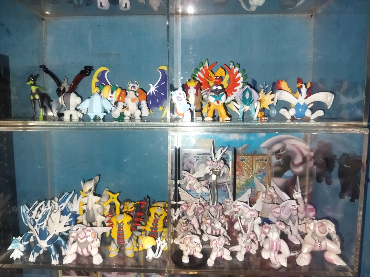 YashElfrid's tweet photo. Life update. Yes I've been buying all the legendaries. And just completed gen 1 ang gen 2 sets 😭 https://t.co/ukaZN8miyc