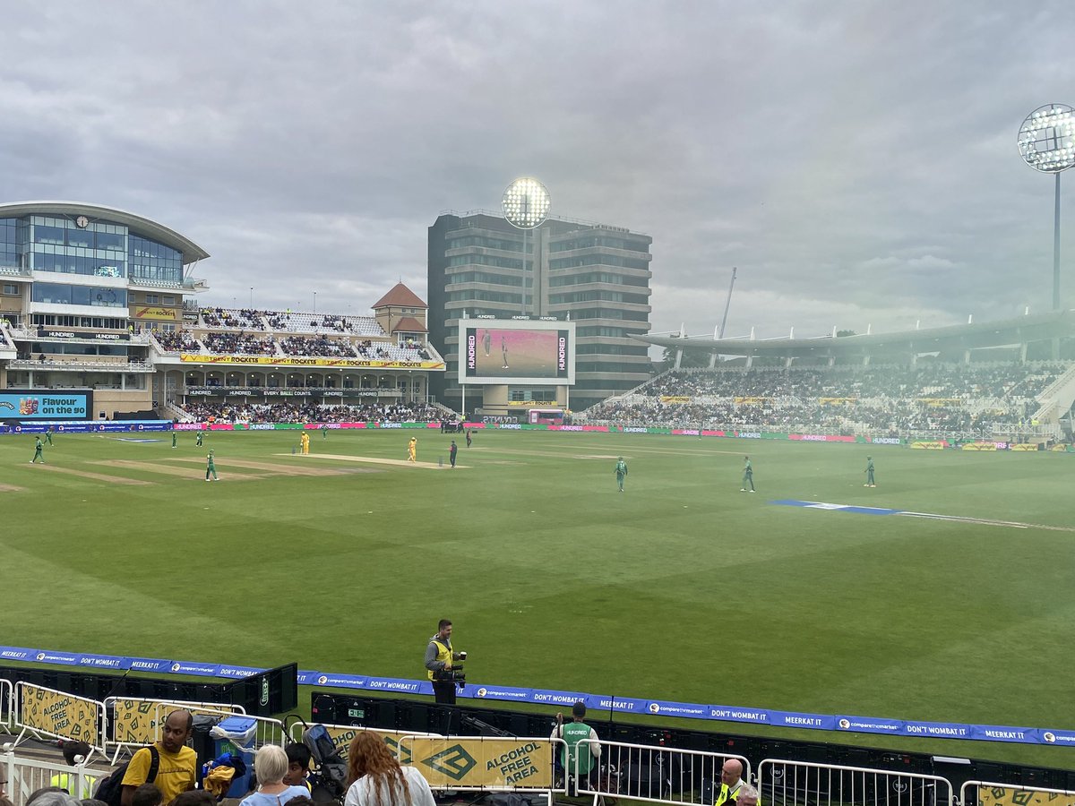 Trent Rockets time #TheHundred 🚀🏏