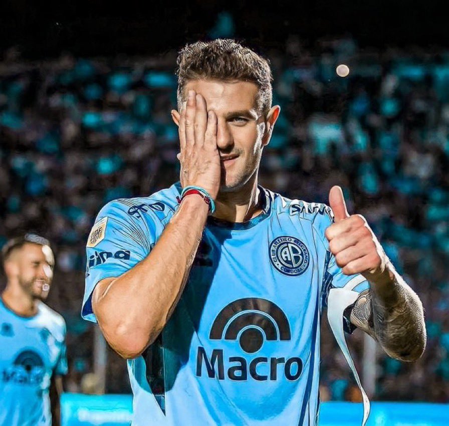 are_cruzmaltina's tweet photo. 🚨| AGORA: Vasco negocia a contratação do atacante Pablo Vegetti, do Belgrano, que foi artilheiro da Liga Argentina em 2023.

📰| @leogabes / @detetivevasco https://t.co/rNRbKHhAsw