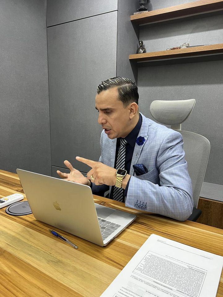 Abg_Del_Pueblo's tweet photo. 📷 #NuevaVictoria Después de 8 largos meses mi cliente recupera su #libertad por la revocatoria de la sentencia de primera instancia. #CasoAbusoSexual
.
.
#TeResolvemosLaVida
📷0964156256 https://t.co/RSYkYfbyLT