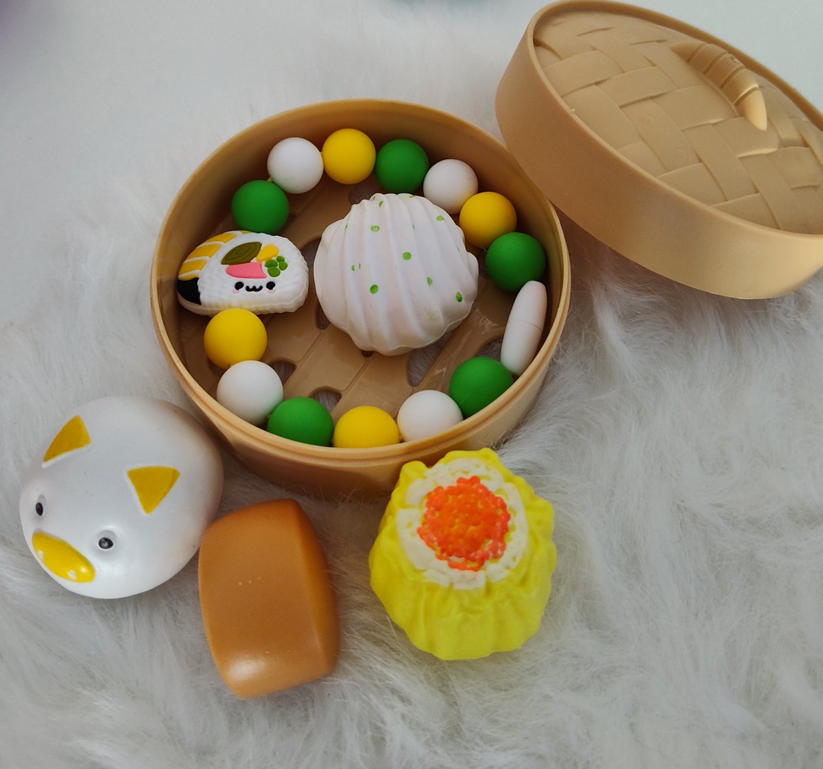 _WickedLullaby_'s tweet photo. 🧸See all the available teethers on Instagram and shop https://t.co/zMfIRlqnhm for littlespace, abdl, and ageplay accessories.🍼

https://t.co/mgFzWAD100 https://t.co/CFtjeEC7ZQ