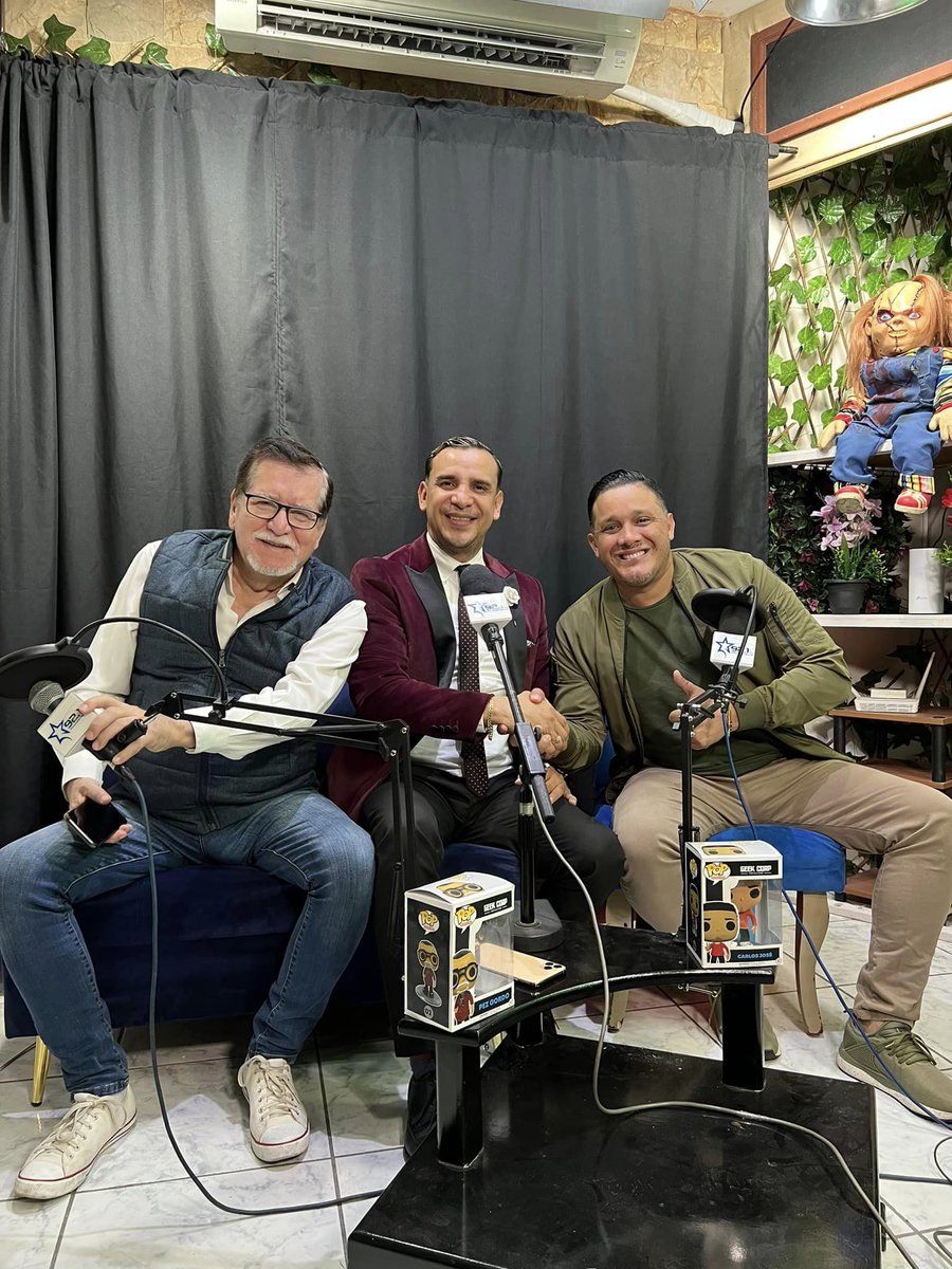 Abg_Del_Pueblo's tweet photo. 📷 Entrevista para @noches_prohibidas.ec sobre #casoaerovía 📷 con grandes personajes como lo son @carlosjosemi y @pez_gordo1 en @radioestrella https://t.co/CWYuCsH8JD