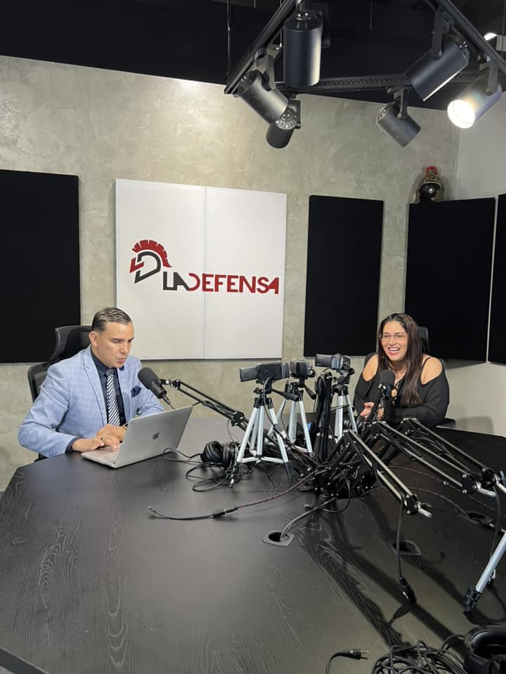 Abg_Del_Pueblo's tweet photo. 📷 Entrevista para @ladefensaec sobre #casoaerovía 📷 con su talentosa reportera @blankimonki  #parati #teleférico #fypシ #ecuador📷 https://t.co/8ankcP3lUN