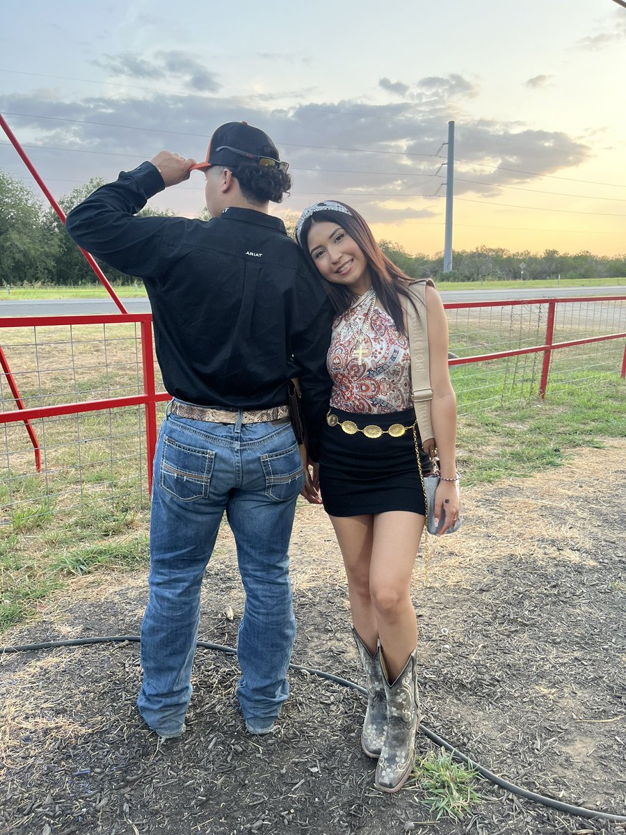 Happy national GIRLFRIEND’S Day To my beautiful girly 🥰💞 enjoy YOUR day my loveee 🫶🏽