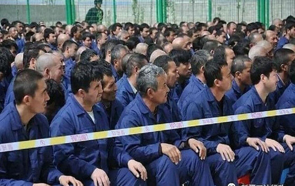 Kuzzat_Altay's tweet photo. Hollanda'dan örnek karar...

Hollanda, Uygur Türklerine karşı yapılan soykırımı tanıyan ilk Avrupa ülkesi olmuştu. 

Şimdi de soykırımları inkar eden ya da küçümseyenlere yönelik hapis cezası getirme kararı aldı.

Artık Hollanda'da Doğu Türkistan'daki soykırımı inkar edenlere, hapis cezası verilecek.

Bu gelişme, tarihsel adaletin sağlanması ve benzer trajedilerin tekrar yaşanmaması adına olumlu ve örnek bir adım.