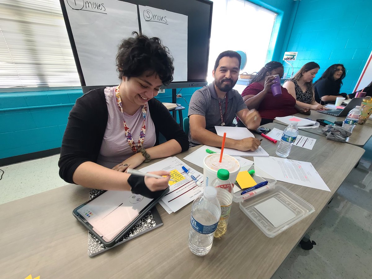 MaikerMader's tweet photo. Deep engagement and learning going on in RLA PD today! @EISDofSA https://t.co/IM7yFD72SU