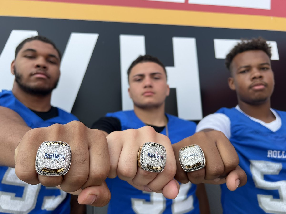 allieberube's tweet photo. THE CHAMPS ARE HERE 😤

@SteeltonRoller football has won two state titles in the last three years. This group motivated to go back-to-back! 

#abc27mediaday https://t.co/PbQe6bONJi