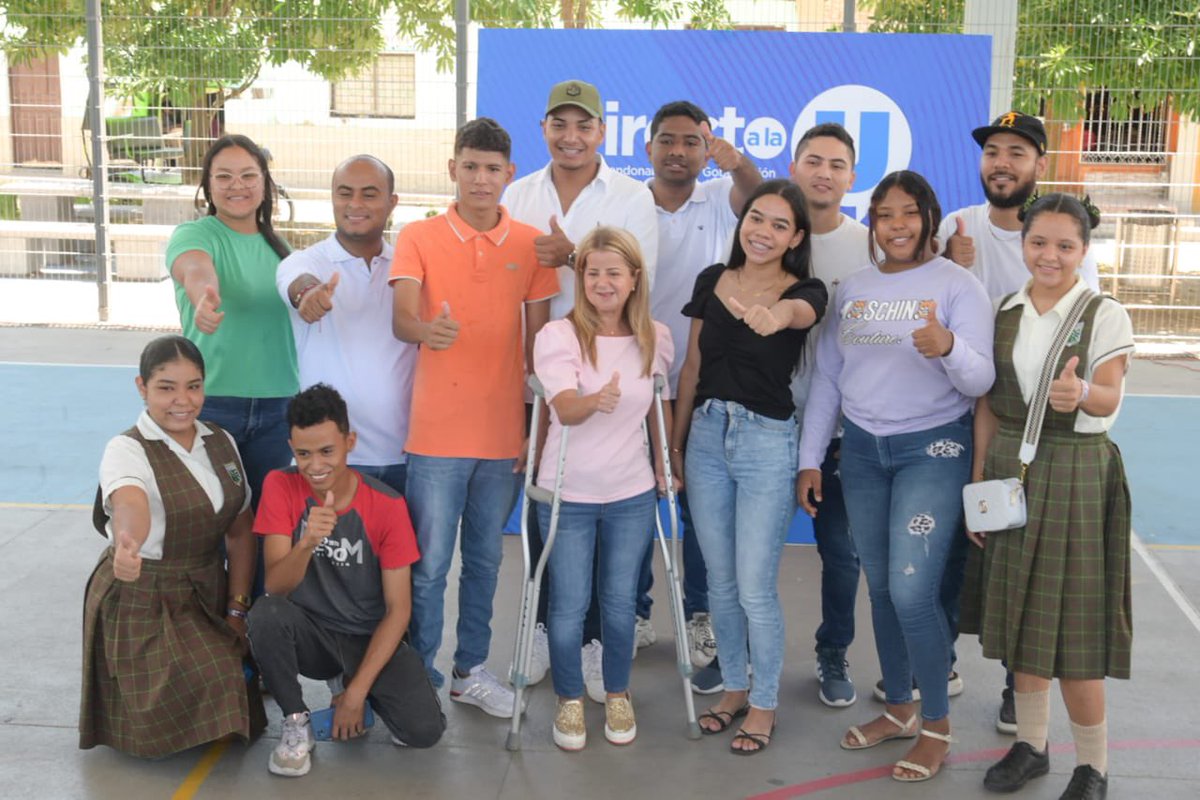 elsanoguerabaq's tweet photo. Jóvenes, si quieren estudiar becados y con los gastos de manutención y transporte gratuitos, el programa de becas condonables #DirectoALaU es para ustedes. Hoy estamos en el parque El Recuerdo de #SantoTomás con una de las últimas ferias presenciales, no se pierdan esta gran oportunidad.

#AtlánticoParaLosJóvenes