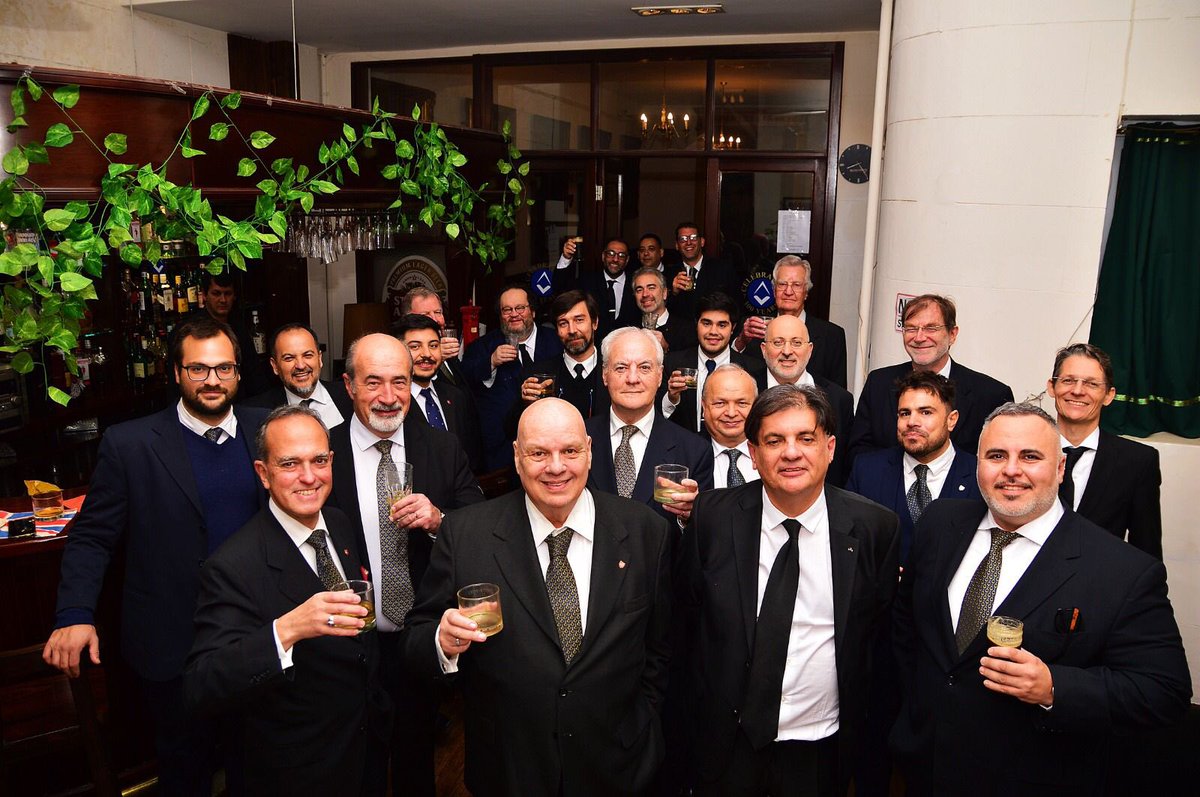 DGLSASD's tweet photo. We are very glad to have a brand new Lodge in our District. St. John the Baptist Lodge N10033 in the register of the UGLE, which will work in the city of Córdoba, was duly Consecrated in a very emotional ceremony directed by our DGM, RW.Bro. Richard Cooper as Consecrating Master. https://t.co/H0Sbj047Mh