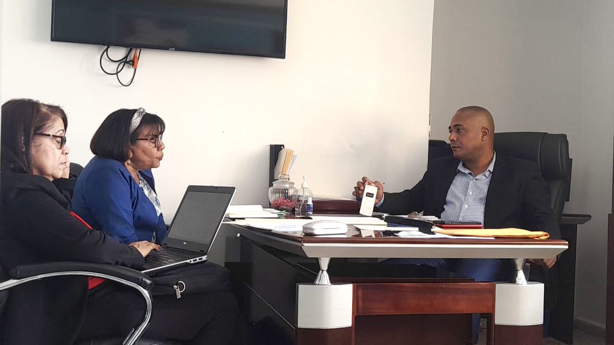 R17montePlata's tweet photo. ℹ️La Dirección Regional 17 de Educación y el  instituto Superior de Estudios Educativos Pedro Poveda, coordinan la realización del Diplomado en Gestión y Liderazgo Educativo, en beneficio de nuestros docentes 📣 https://t.co/IC2x5AE1NH