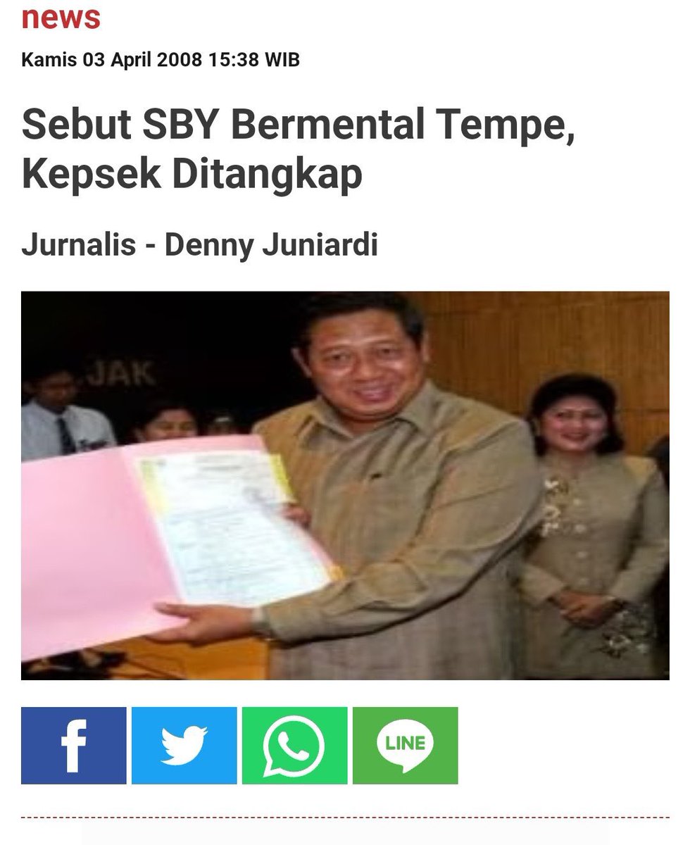 yusuf_dumdum's tweet photo. Kader dan elit @PDemokrat harusnya lebih banyak literasi sebelum ngoceh2 di media sosial. Kalau begini kan jadinya malu sendiri. 

Niat mau membela Rocky Gerung yg menghina Jokowi, eh malah jadinya membuka topeng masa lalu SBY. Seumur-umur pak Jokowi gak pernah melaporkan penghinanya ke polisi, tapi kalau SBY sudah sering.

Kalau pun Jokowi mau melaporkan penghinanya sendiri, pasti itu akan menghabiskan banyak waktu untuk membuat laporan polisi. Trus kapan kerjanya kalau cuma sibuk ngurus laporan polisi ? 

Jangan samakan SBY dg Jokowi. Masing2 punya kelebihan dan kekuarangan. Saya juga tak menyalahkan SBY saat melaporkan penghinanya ke kantor polisi, karena semua itu merupakan hak pribadi.

Jadi saran saya buat bung @rachlannashidik, mending tarik saja ucapannya. 🙏
