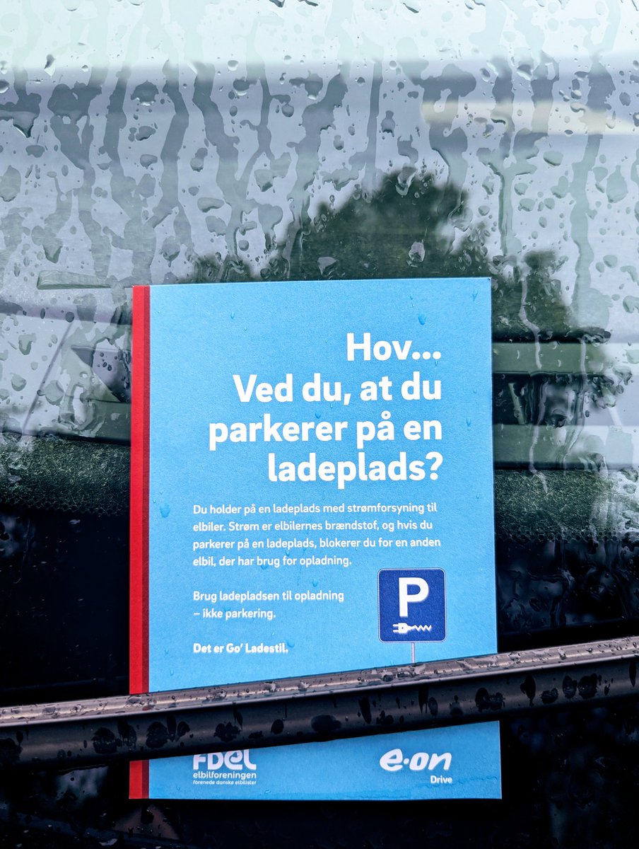 EDRIDK's tweet photo. ⚡🫣 HOV.... - ved du det ikke, eller havde du bare travlt? 🫣⚡

Liiiige om lidt kommer vi med andre tiltag, der gør det mere interessant at deles om ladestanderne - mere om det sådan cirka 8. august - så hold bare øje med os 💚⚡

https://t.co/vBhS8ORUGH https://t.co/25aiiiXyZY