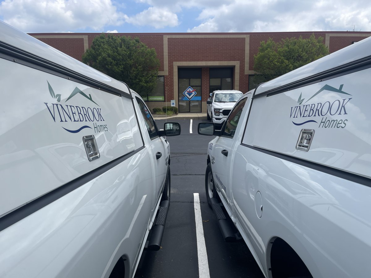 AdVehicles's tweet photo. Our team at Advertising Vehicles can seamlessly brand your entire fleet, regardless of vehicle type. 🚕🚚🚐 Unify your message and make a powerful impact on the streets, capturing attention wherever you go. Just look at all of these newly branded vehicles for @VinebrookHomes! https://t.co/tAvPN32vEw
