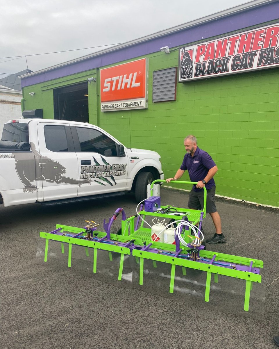 panthereast's tweet photo. The P55 spray rig can be a great way to increase your job productivity!

With its ability to cover a large area quickly and efficiently, you can get more done in less time.

#roofingequipment #osha #roofer #roofing #fasteners #construction #phillyconstruction#philly #phillyroofer https://t.co/gFvJ5GVPJf