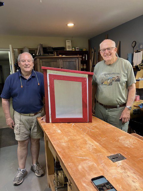 YatesElementary's tweet photo. A special Yates Thank You to Garrett Bynes and Larry Muncey of the Colonial Heritage Woodworking club in Williamsburg for building our Yates Little Free Library! It will be up soon in the front of the school! You will be able to take AND leave books for free! 
#NNPSProud https://t.co/eqFCdGsksN