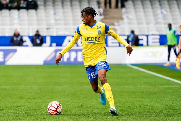 AlanVirginiusFR's tweet photo. Le club qui a formé @AVirginius_ va déposer le bilan après un avis défavorable du maintien du FC Sochaux en L2 … 💔

Dur d’écrire ces lignes en étant moi même supporter du FC Sochaux 😢. https://t.co/wMNxM23GLj
