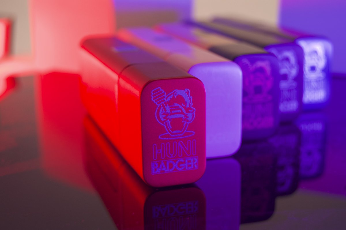 HuniBadgerHQ's tweet photo. Huni Badger® Portable Device: The Perfect Portable Dabber

No time for torches? Out and about and don't have a glass rig?

The #HuniBadger is the One-And-Done device. Scoop your Dab, 5 Clicks On, Dab, 5 Clicks Off.

Content intended for 21+ only. Nothing for sale. https://t.co/GDjQP4OwxC