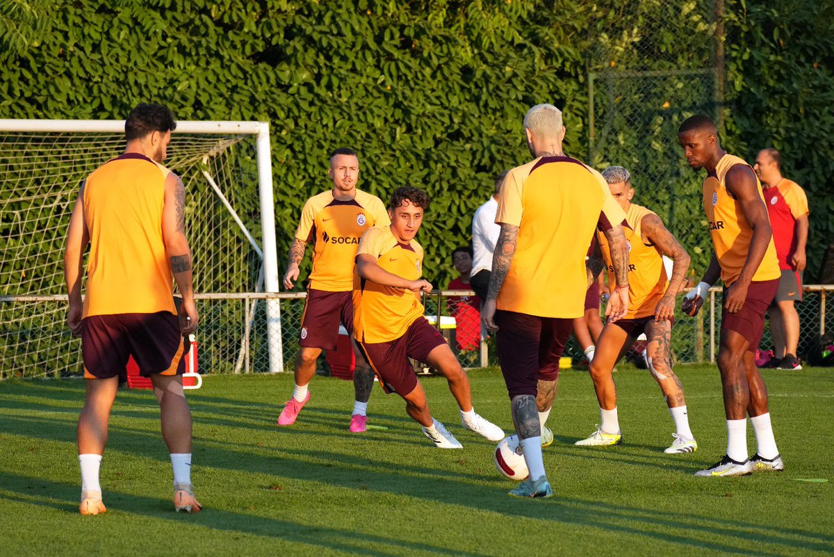 GalatasaraySK's tweet photo. 📸 #GSvZLG #UCL https://t.co/vZ0wUFiY9r