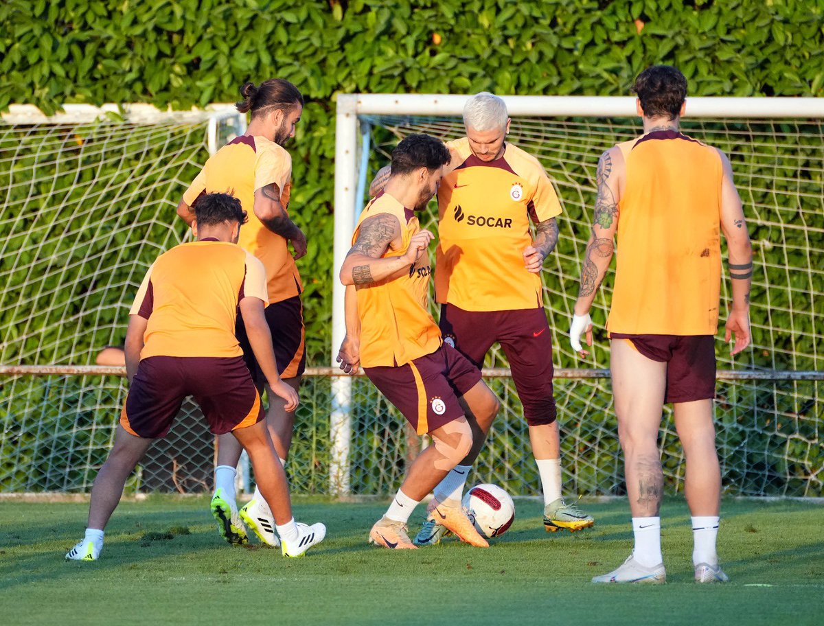 GalatasaraySK's tweet photo. 📸 #GSvZLG #UCL https://t.co/vZ0wUFiY9r
