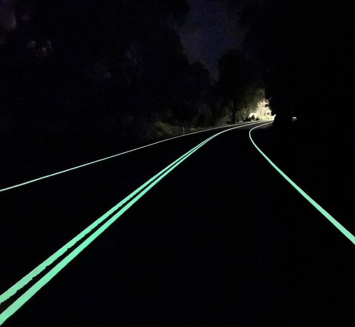 SawyerMerritt's tweet image. Interesting, never knew glow in the dark roads existed. Apparently Australia has been testing them since last year.
