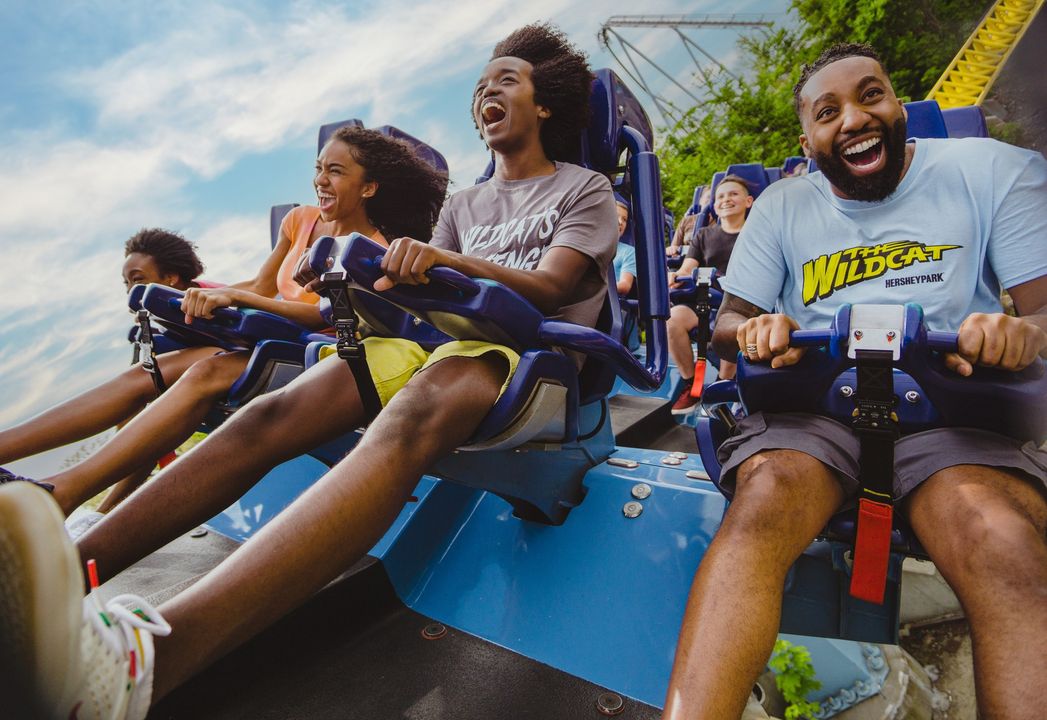 Sunshine all week means coasters and fun are in the forecast! Don't miss out on visiting #Hersheypark this summer!

Save on tickets today: bit.ly/2WWppMo