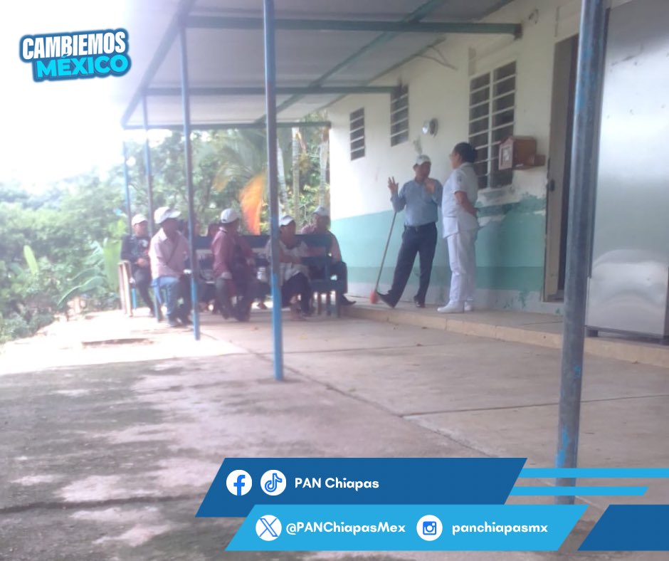 PANChiapasMex's tweet photo. PAN #Chilon la Salud es primordial
#AcciónNacional entrega cubrebocas, siempre enfocados en la Calidad de Vida.
#CambiemosMéxico 🇲🇽 https://t.co/olbL5UPstK