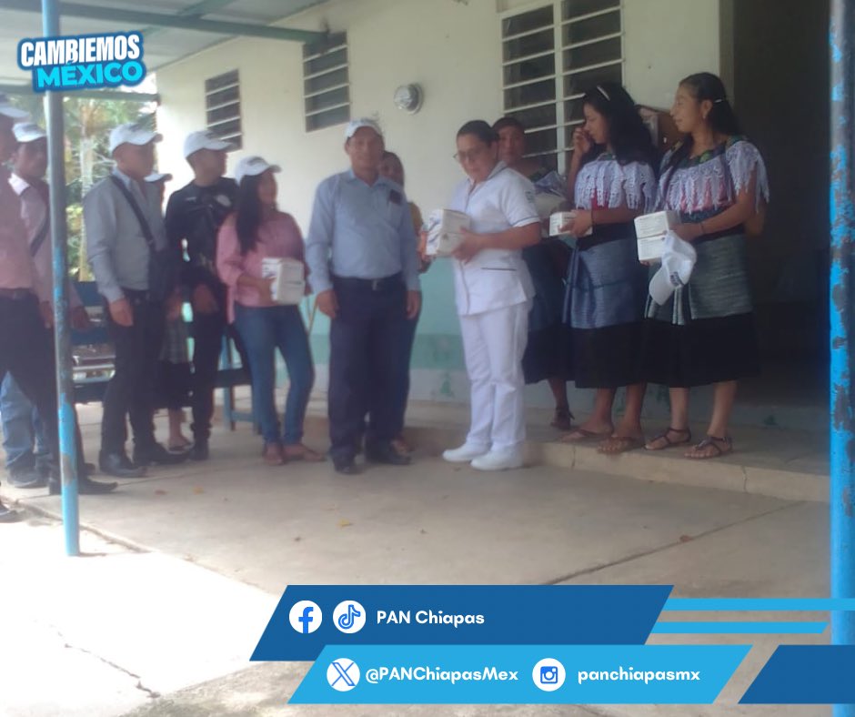 PANChiapasMex's tweet photo. PAN #Chilon la Salud es primordial
#AcciónNacional entrega cubrebocas, siempre enfocados en la Calidad de Vida.
#CambiemosMéxico 🇲🇽 https://t.co/olbL5UPstK