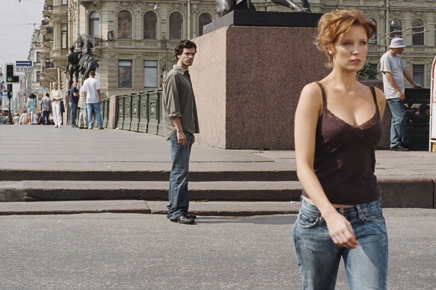 Cesar_Meryl's tweet image. En  plein milieu de l'été, 1h20 de podcast consacré à l'année 2005 avec blockbuster et film d'auteur. 
...cauchemar ardennais absolu, singe géant, spéléologues en danger et  Romain Duris chez Poutine.
youtu.be/YSNM2YQ4nYw.   Bon été ! 📷