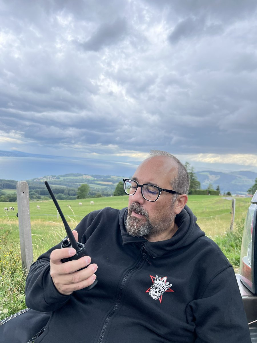 hb9vcj's tweet photo. Happy Swiss National Day, HamRadio and Cheese Fondue - What else ! 😂
#1erAout #switzerland #NationalDay #HamRadio #RadioAmateur #QRP #Xiegu #X6100 #ATAS120A #JPC12 https://t.co/lThWR0ojvz