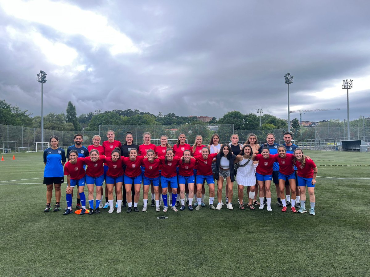 Bizkerre A. Comienza la temporada 2023-2024.
Os presentamos al nuevo cuerpo técnico:
▶️Jon Gonzalez Peli. 1er entrenador
▶️Nerea Zusberro. Analista
▶️Jaime Garcia 2º entrenador.
▶️Dani Arbaiza entrenador de porteras.

#ErreKeErre #GetxoKirolak #futfem #BizkerreGara