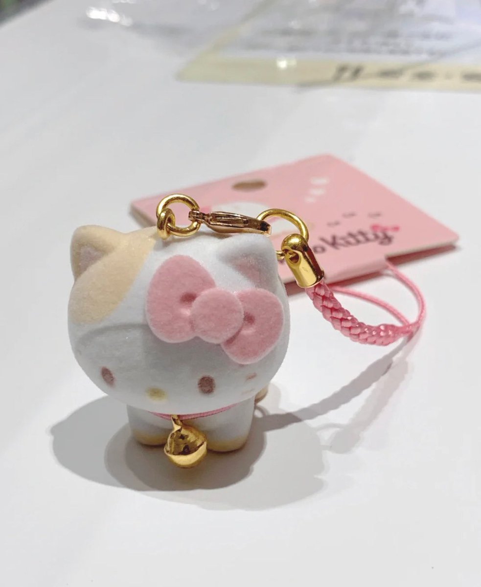 heartipink's tweet photo. calico hello kitty charm https://t.co/ICX1NvPXr8