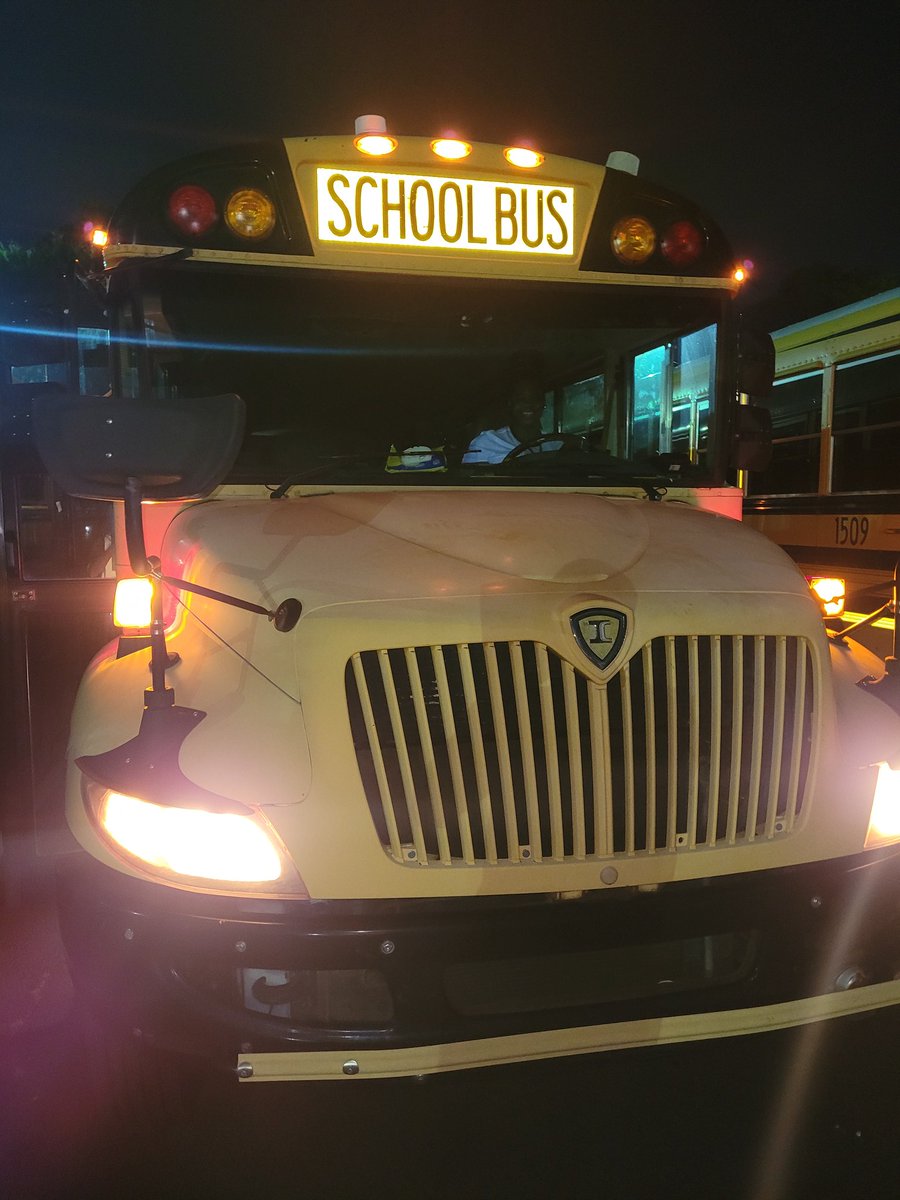 @APSTransport is rolling on Day One. @ViHighland for p.m. dismissal.