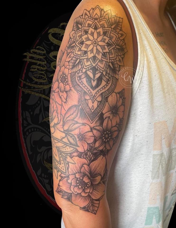 Ink_dbeauty's tweet photo. ✨ Sleevework Addition by Me ✨

#tattoosbychels #mandalatattoo #tattoos #sleevetattoo #dynamicink #girlswithtattoos #floraltattoo #bigtattoo https://t.co/IDUEse0cnH