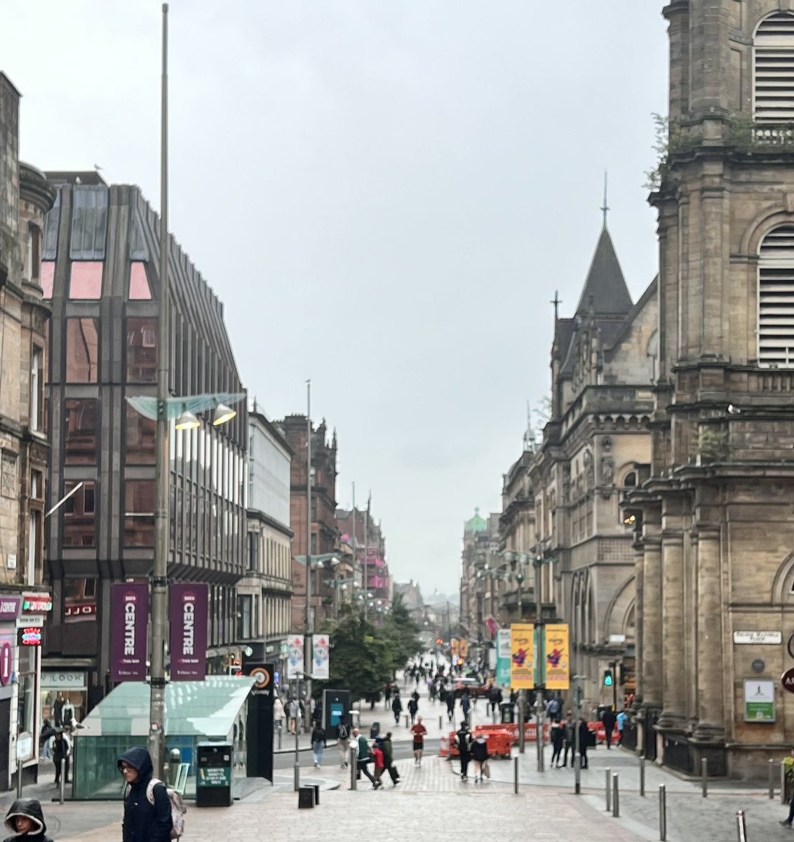 Nothing has changed after the pandemic. ¡¡Buchanan St. nice to see you again!!