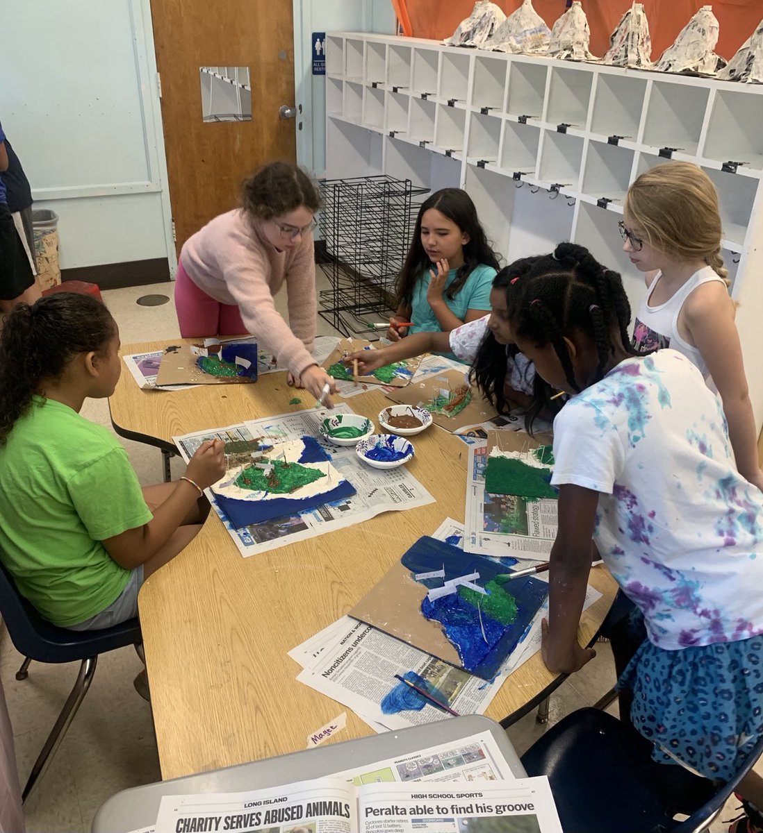 MintzJenn's tweet photo. Salt map success!  Made topographic maps of our favorite Latin American country! ⁦@IslipUFSD⁩  #isliprising  #summerenrichment https://t.co/e9iSQwOrWE