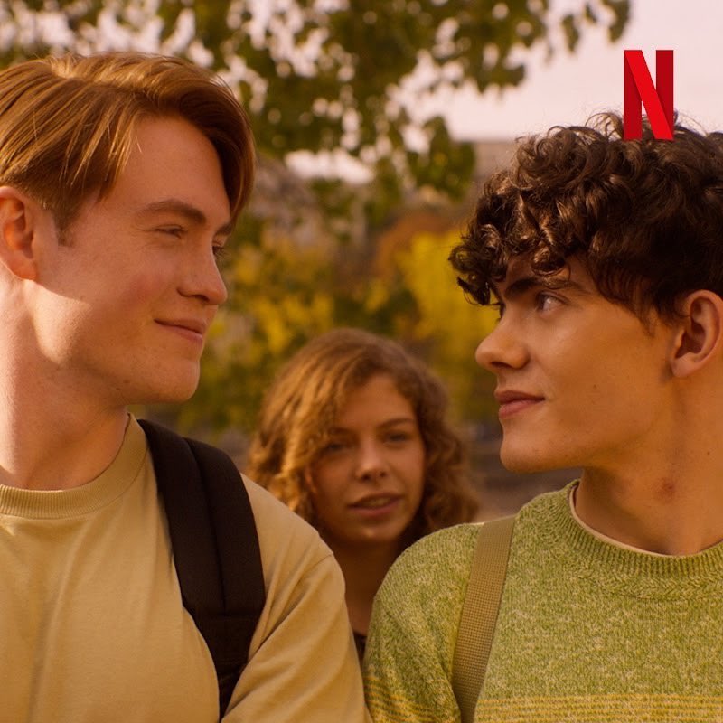 thirteenick's tweet photo. IT'S HEARTSTOPPER WEEK
so here is your
🕑✨ timezone guide ✨🕑

👉 on august 3rd, here's when to stream season 2 on netflix:

12am PT • 1am MT • 3am ET 
4am BRT • 8am BST • 9am CEST 
9am SAST • 10am IDT • 12pm GST 
1:30pm IST • 4pm KST • 5pm AEST 

see you thursday! 🍂🍂 https://t.co/GQ6JbwgtTo