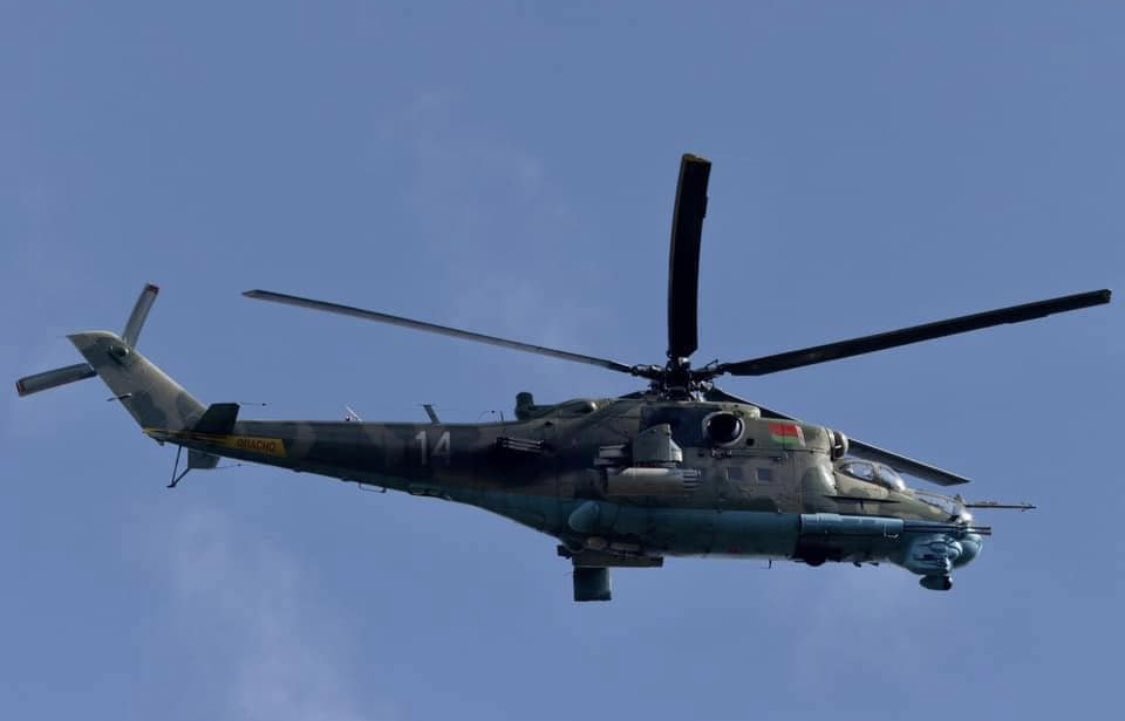 BREAKING:

Poland announces that 2 Belarusian military helicopters intruded Polish airspace today, flying across the Białowieża National Park.

The flew across the border at a low altitude to avoid radar and then quickly returned back home.

Belarus is trying to escalate tensions