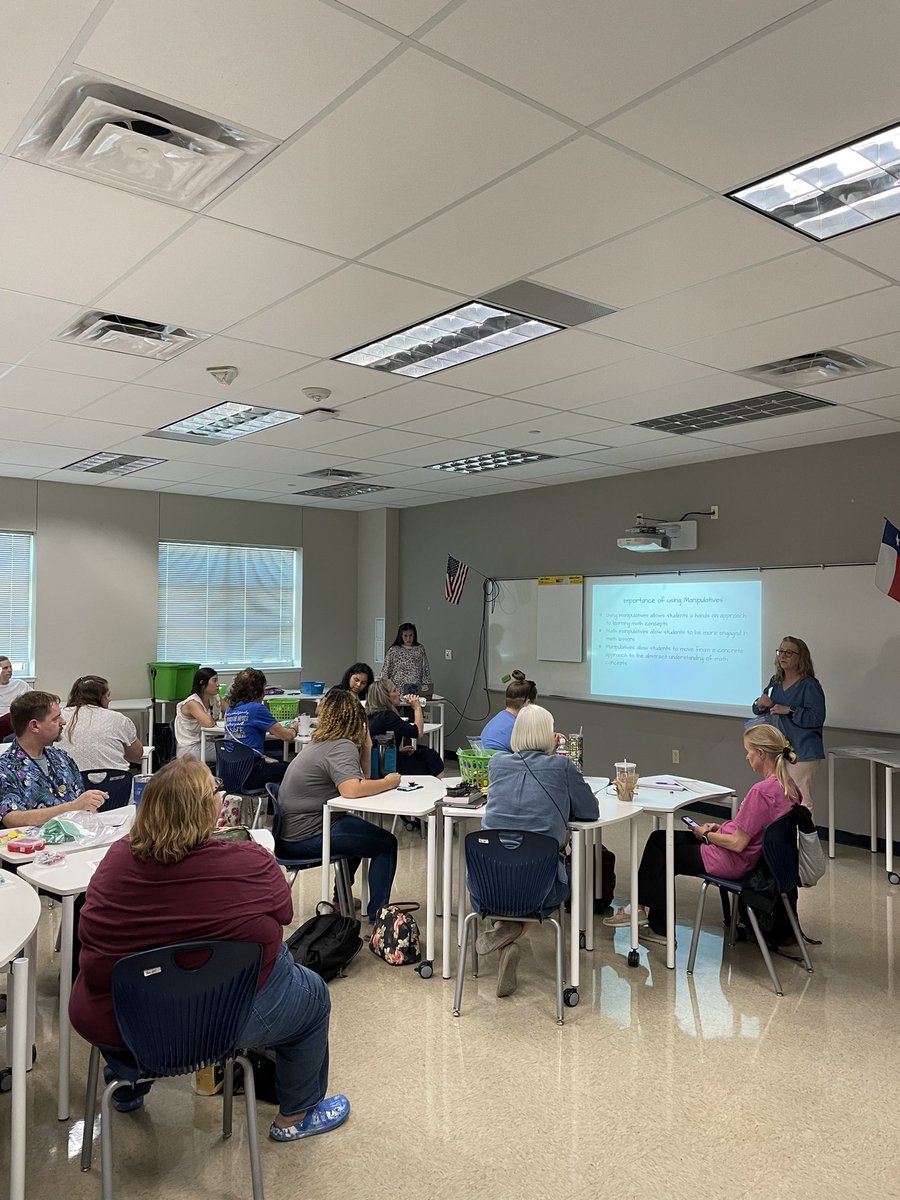 Full house at Math Manipulatives 
#jisd_pd     #jisd_learns