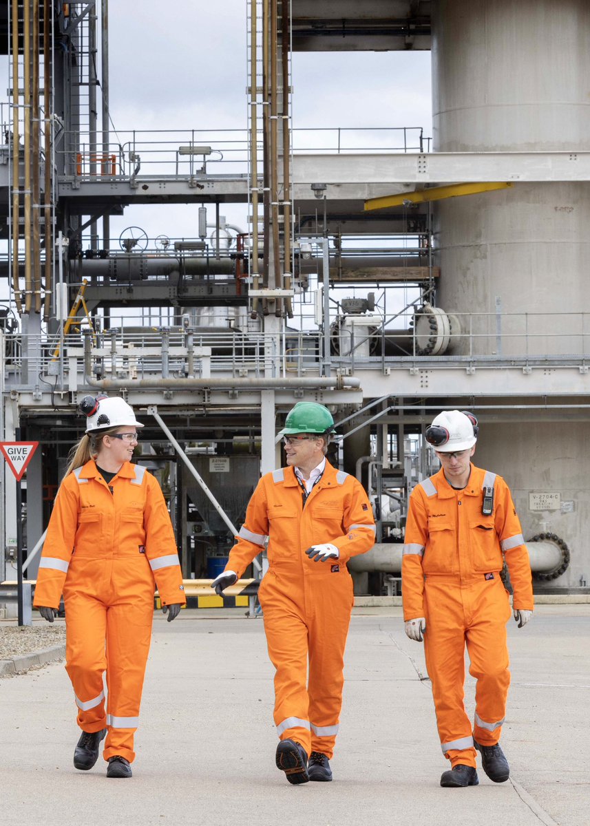 Rt Hon Sir Grant Shapps tweet media