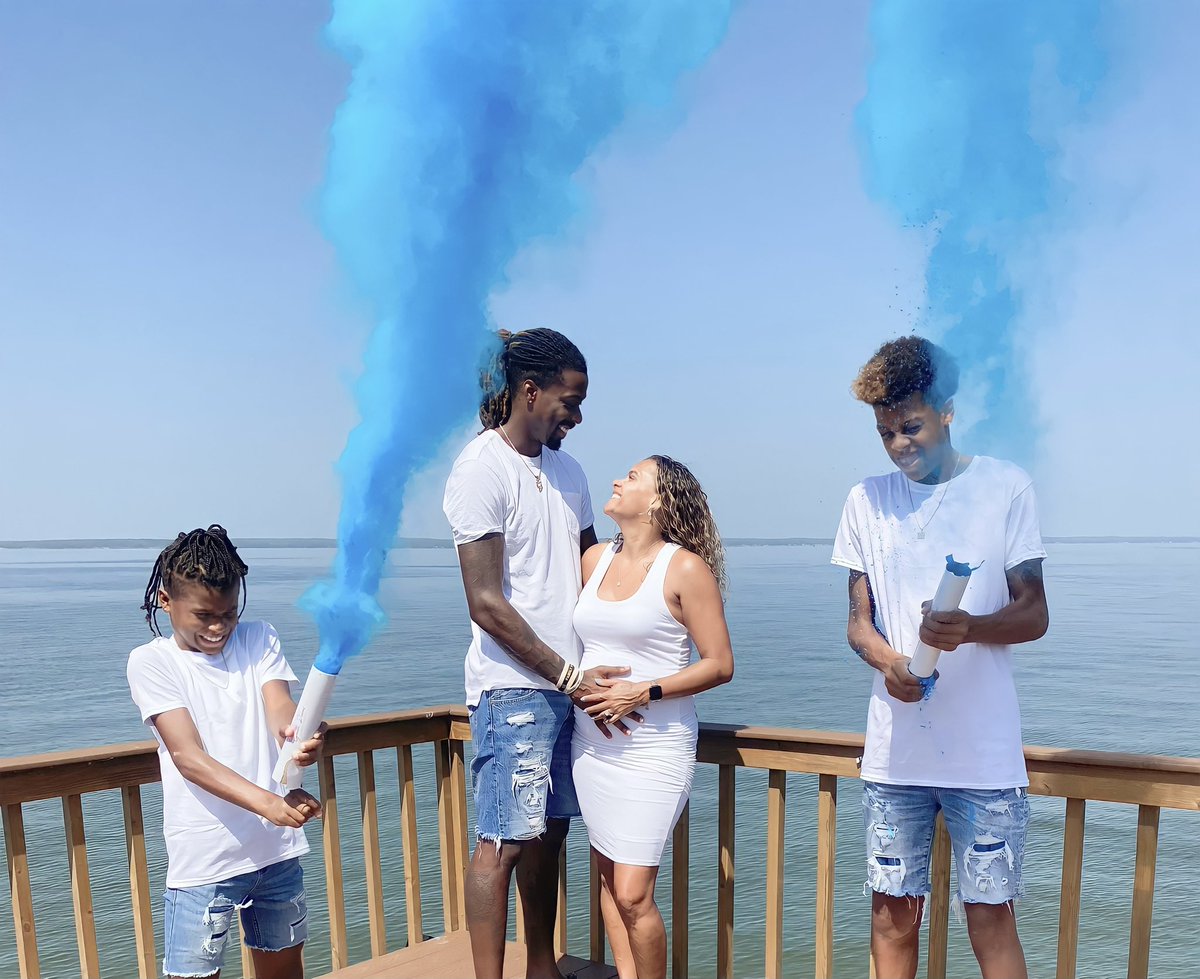 DaBoyKG22's tweet photo. Happy 8th Anniversary my love!! Thanks for walking this life with me!! I can’t wait to see how we grow with our youngest on the way!! I Love You Forever!!  #BabyNumber3 #KarterBlaze https://t.co/AyE9OA085o