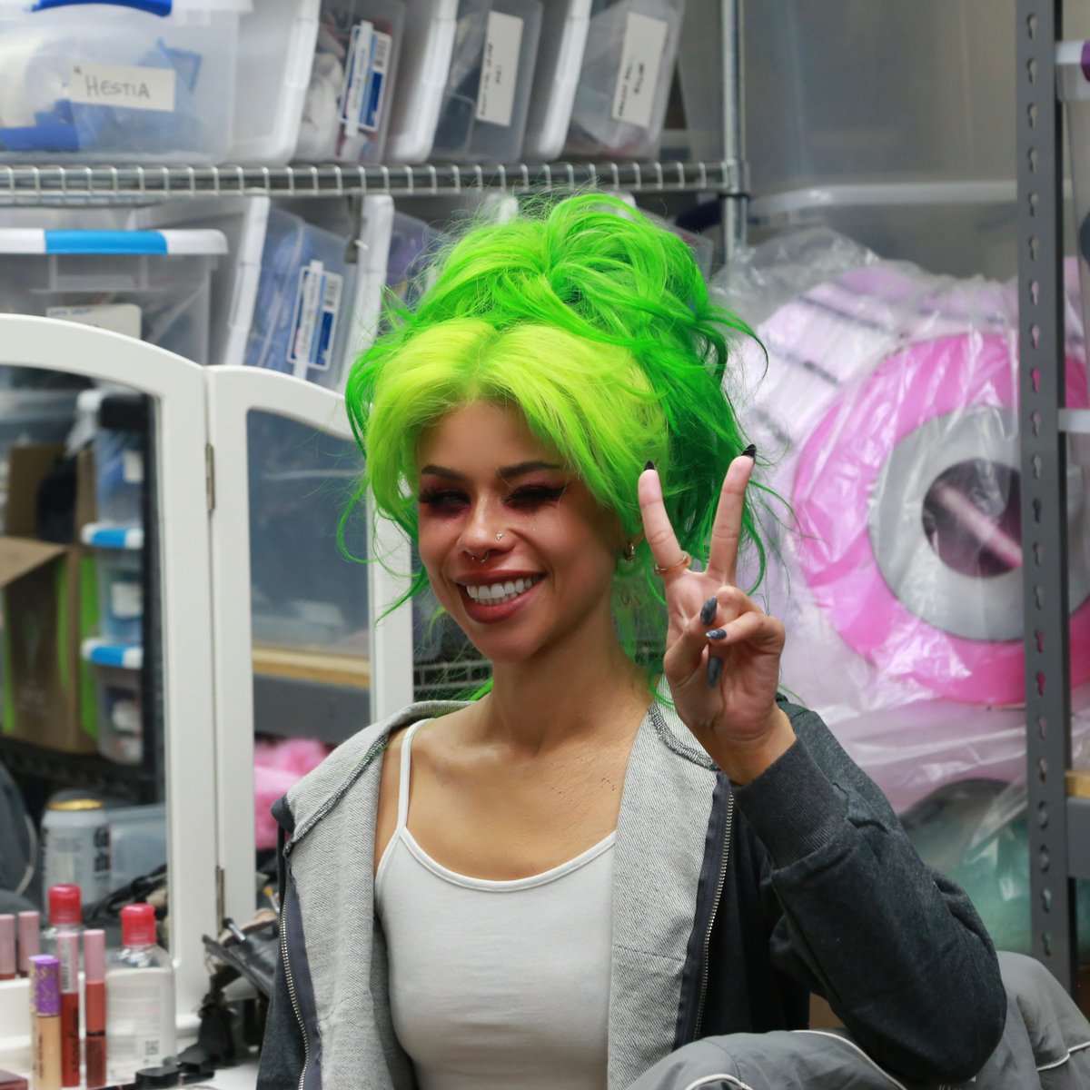 Pretty Bizarre Productions tweet media