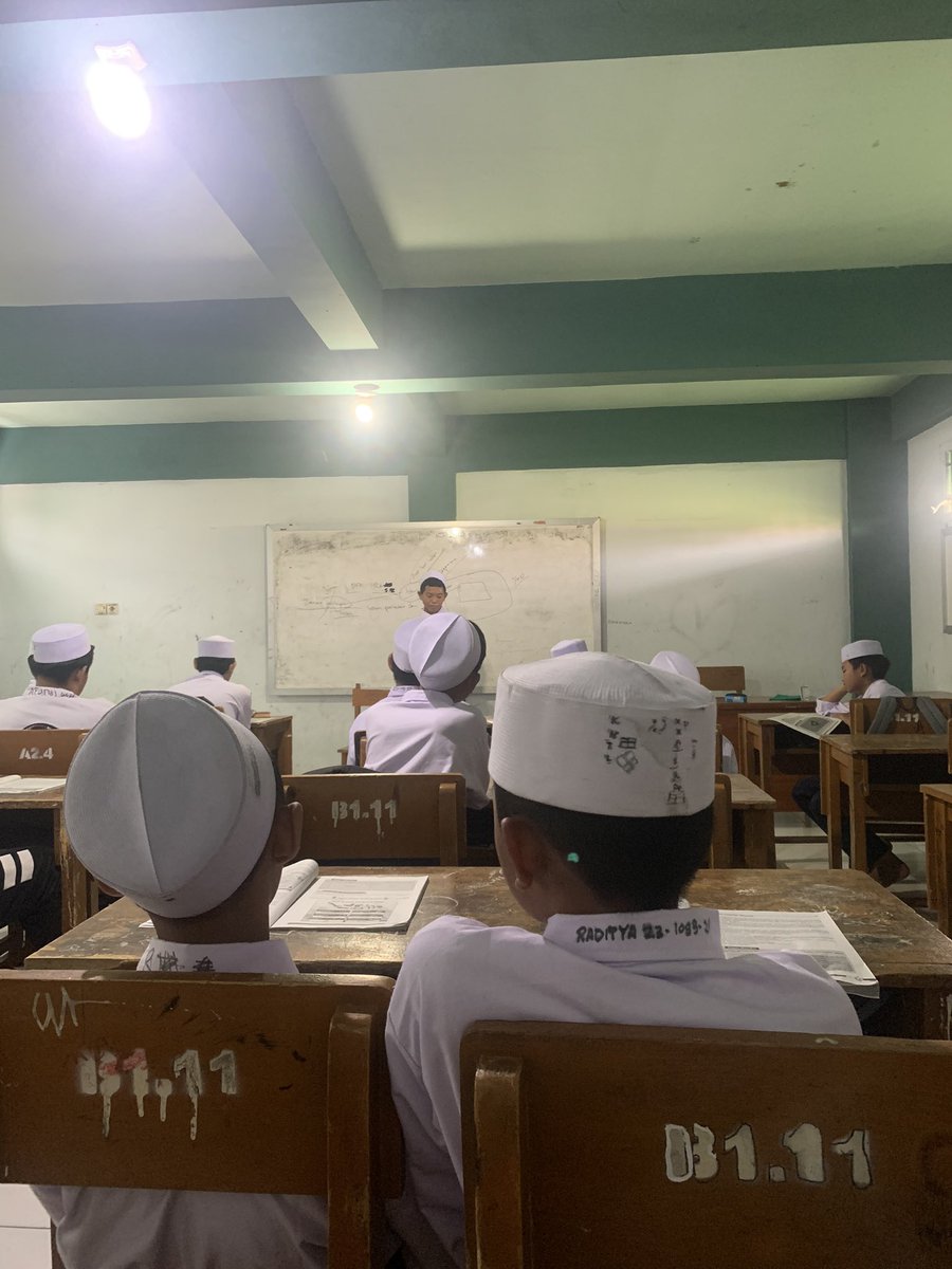 oamtaro's tweet photo. males ngomong jadi gantian ama bocahnya https://t.co/hoksue5qJ6